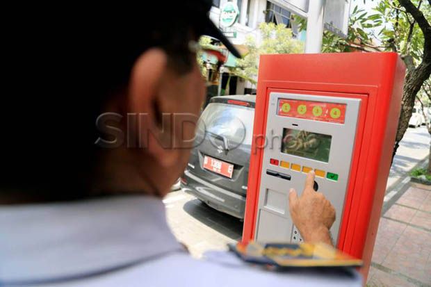 Anggota DPRD Surabaya...