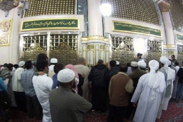 Niat Gusur Makam Nabi...