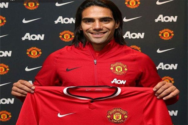 Falcao Senang Kenakan...