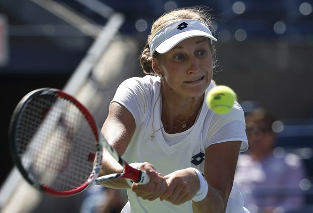 Dinginnya Makarova Sambut...