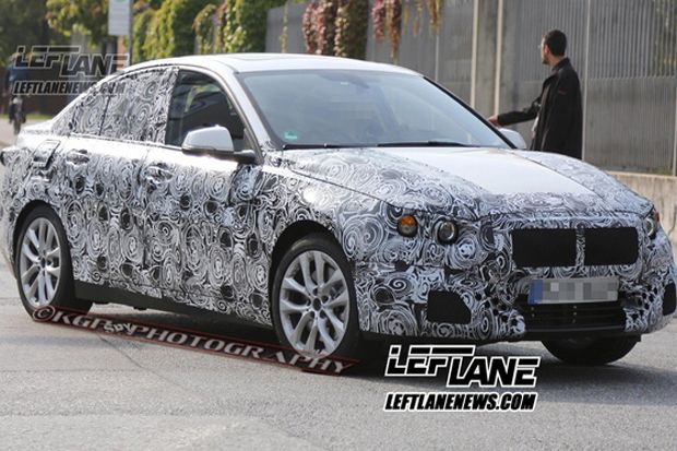 BMW Seri-1 Sedan Tertangkap...