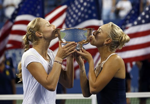 Makarova/Vesnina Raih...