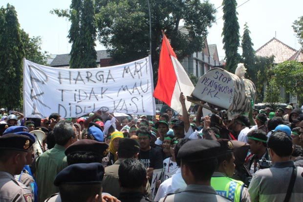 PKL Cirebon Tolak Relokasi