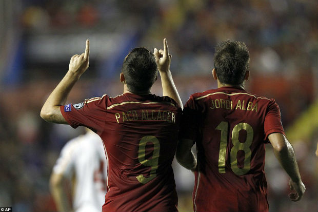 Alcacer: Cetak Gol Buat...