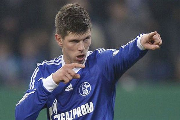 Schalke Siap Bentengi...