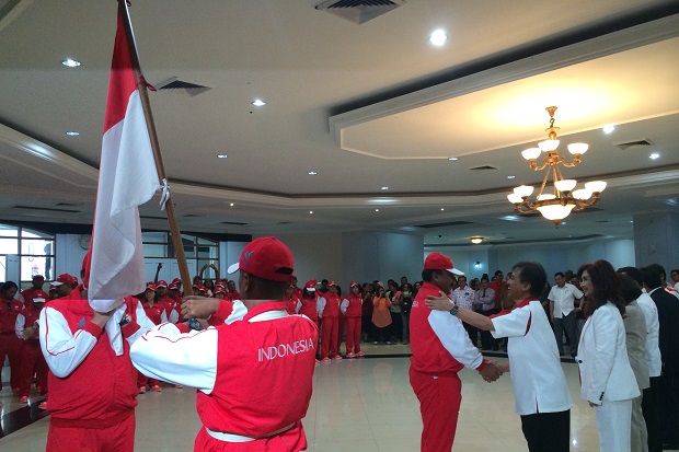 Menpora Lepas Kontingen...