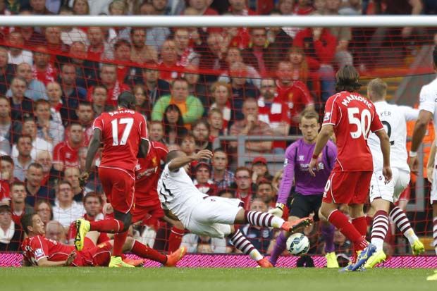 The Reds Tertinggal...