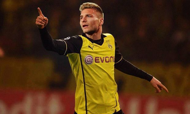 Gairah Immobile Menatap...