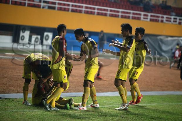 Gunduli Persija, Wong...