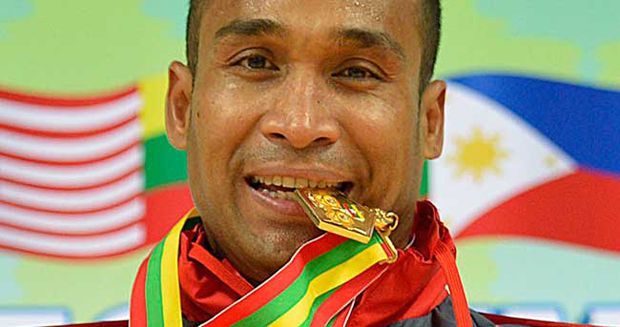 Umar Absen, Karate Tetap...