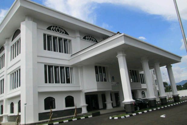 30 Anggota DPRD Jawa...