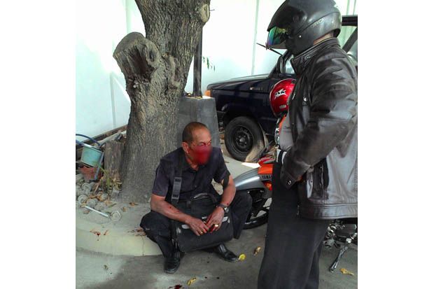 Pencuri Helm Babak Belur...