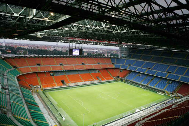 Musim 2015/16, San Siro...