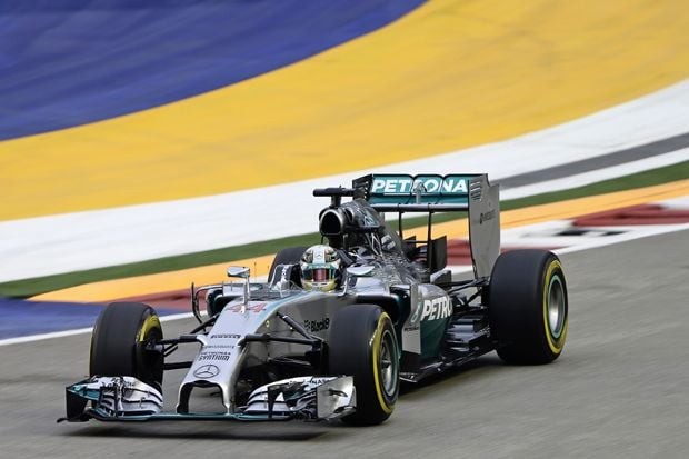 Rebut Pole, Hamilton...
