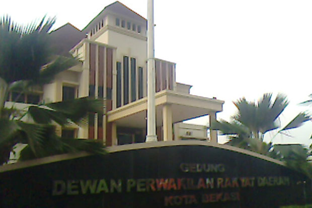 DPRD Bekasi: Idealnya...