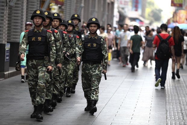 Xinjiang Diguncang 3...