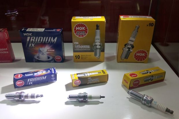 Busi NGK Pamerkan Produk...