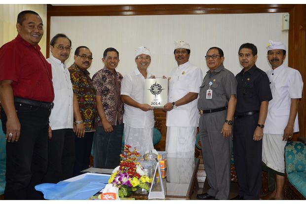 Bali Raih World Best...