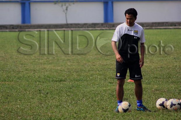 Pelatih Kiper Persib...