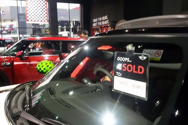 Mini Cooper Laris Manis...