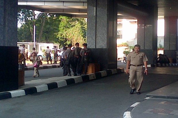 Akan Didatangi FPI,...