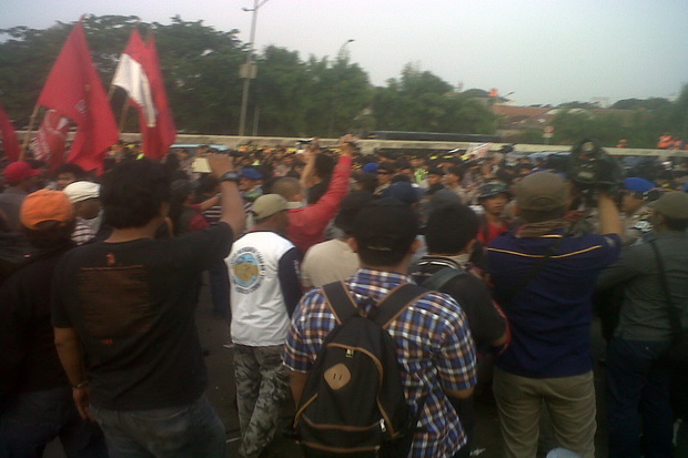 Demo RUU Pilkada, Polisi...