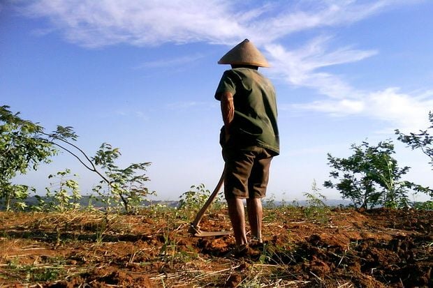 Petani Jabar Minta Kompensasi...