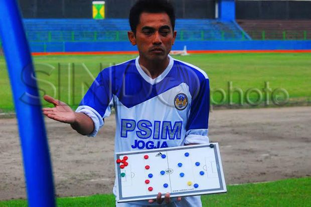 Manajemen PSIM Melunasi...