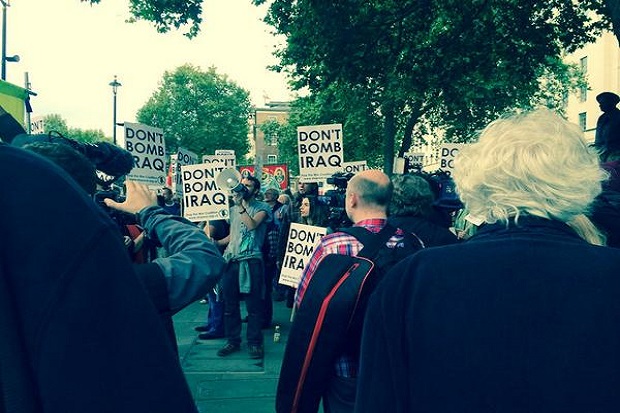 Demonstran London: Jangan...