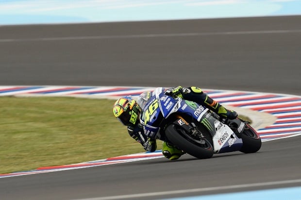 Rossi Tergelincir Salah...