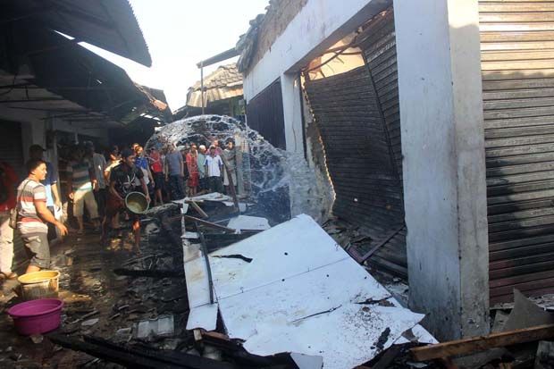 Pasar Bangil Terbakar,...