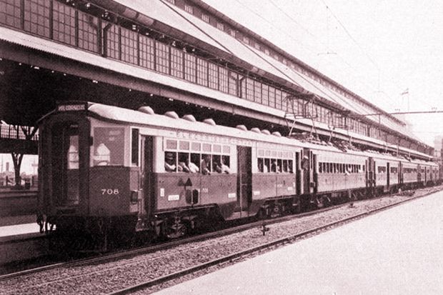 KRL Wisata Kota-Ancol-Tanjung...