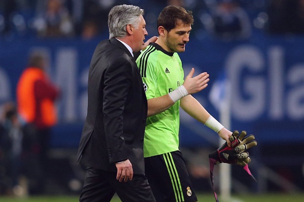 Lakukan Rotasi, Casillas...
