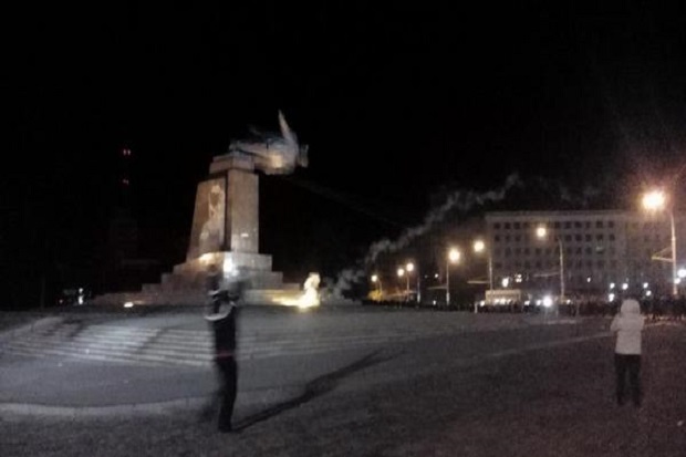 Ngamuk, Demonstran Kiev...