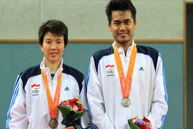 Tontowi/Liliyana Akui...