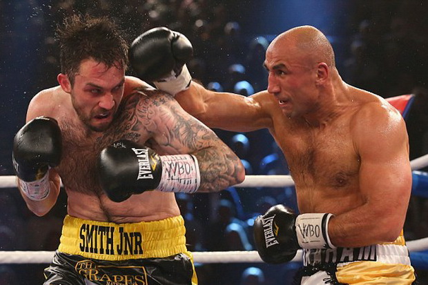 Hearn Desak WBO Beri...