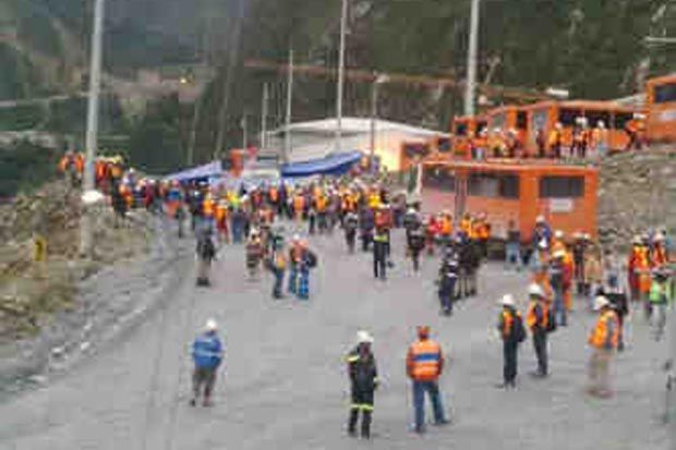 Ratusan Karyawan Freeport...