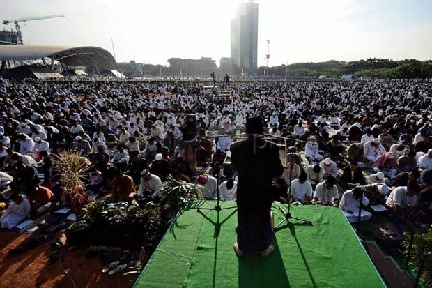 Salat Id, 13 Ruas Jalan...