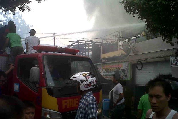 Kebakaran di Manado...
