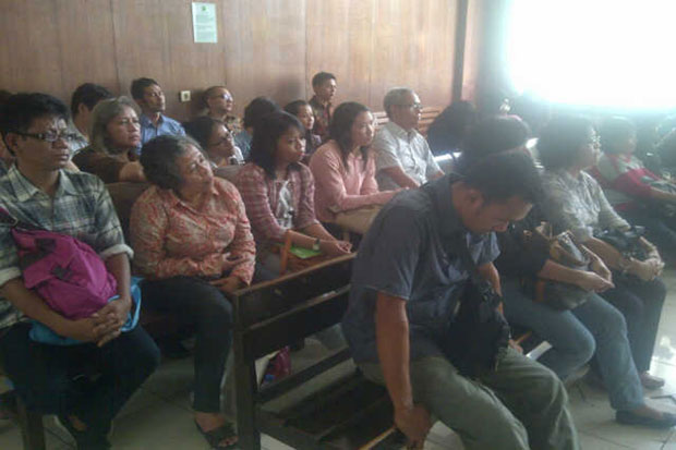Sidang Pembunuhan Ade...