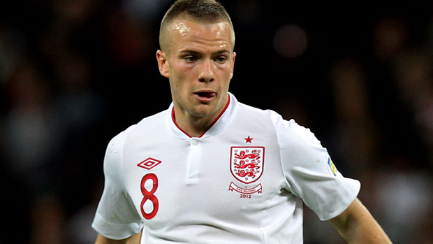 Cleverley Minta Bantuan...