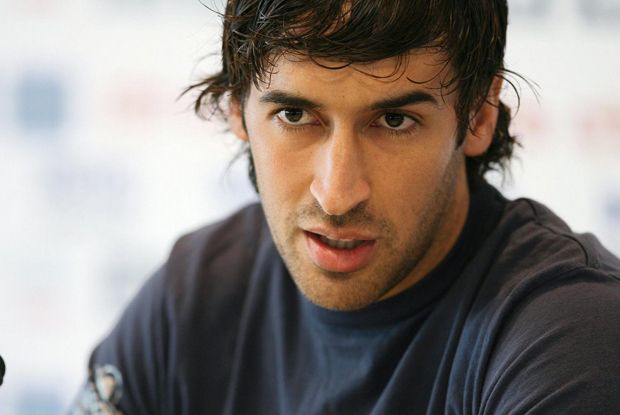Raul Gabung Cosmos Tahun...