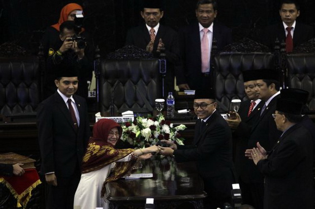 Jokowi Tuding Rupiah...