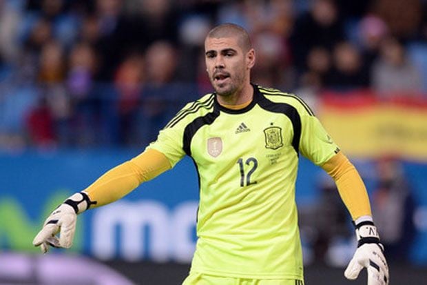 Valdes Mendarat di Liverpool...