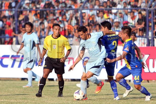 Pelatih Persela Ogah...