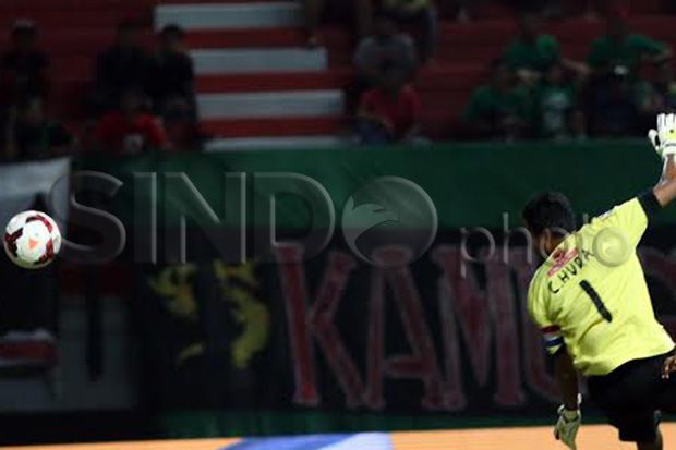 Kiper Persela Nyesel...