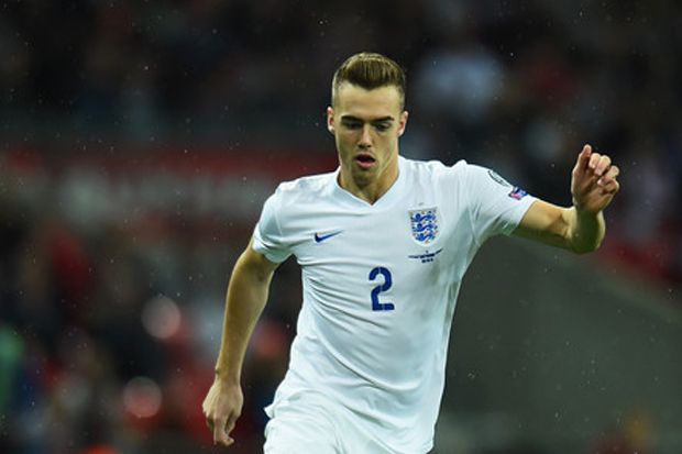 Chambers Nikmati Debut...