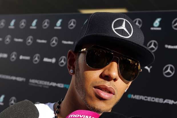 Hamilton Tetap di Mercedes