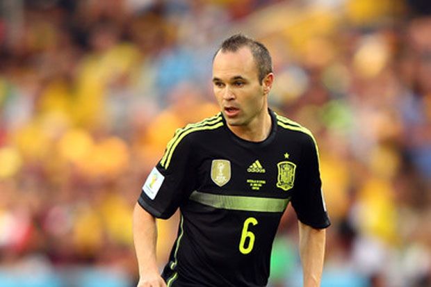 Iniesta Serukan Tetap...