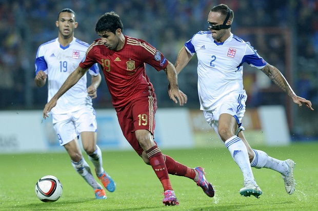 Cetak Gol, Costa Dipuji...